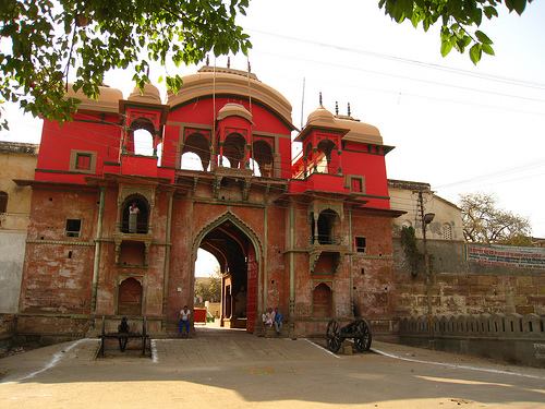Ramnagar-Fort-Entrance